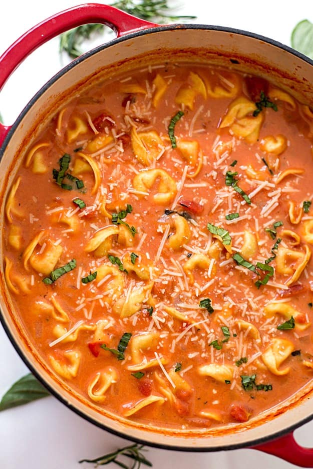 An image displaying the recipe for One-Pot Creamy Tomato Tortellini Soup
